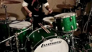 Brian Tichy Drum Lick Challenge- how do you play this !?