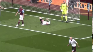 Aston Villa v Liverpool (2011): Martin Skrtel misses an open goal!