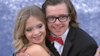 HEARTWARMING: Down syndrome advocates enjoy prom night together in Penn's Landing