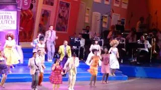 NIck Jonas -You Cant Stop the Beat (Hairspray) HD