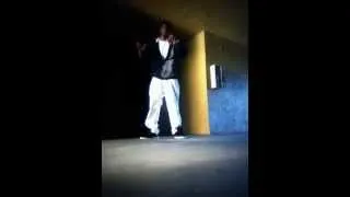 FreeStyle Dance Dubstep - GigglyR0b0t- (La Roux 'In For The Kill' Skrillex)