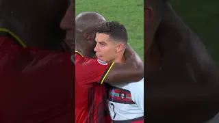 Romelu Lukaku and Cristiano Ronaldo Respect Moment
