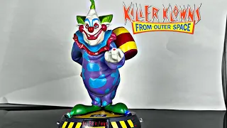 Spirit Halloween Killer Klowns from outer space Light up Jumbo Statue review