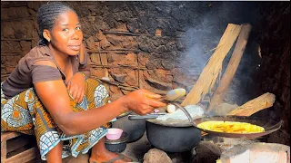 Rainy day in the Village/Harvesting and cooking/Doing daily work#villagelife #africa#traditional