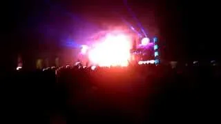 Creamfields 2013 - Prodigy - Crowd go wild