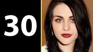 Frances Bean Cobain on Turning 30: "Wasn't Sure That Was Going To Happen"