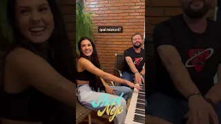 QUE LINDO ANA CASTELA APRENDENDO A TOCAR MEDO BOBO NO PIANO #anacastela #sertanejo #piano