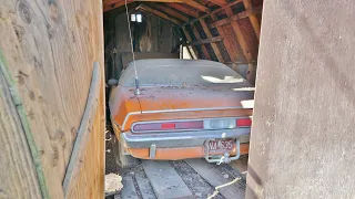 BARN FIND 1970 Dodge Challenger