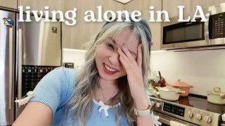 living alone vlog: come do my chores with me! ✨🧹baking bread & new hair reveal