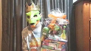 Unboxing A Nerf Easter Basket