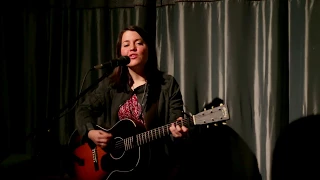 Taylor Leonhardt - Diamonds - House on the Rock Concerts