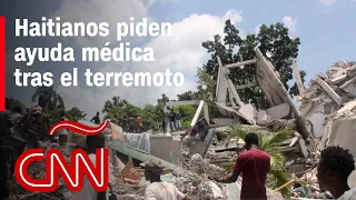 Tras la destrucción por el terremoto en Haití, la población pide ayuda médica