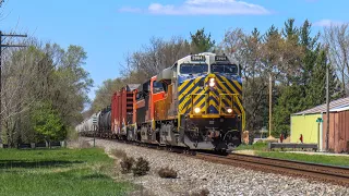 CN 3964 leads M336 through silver lake Wisconsin