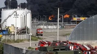 Нефтебаза под Киевом будет гореть ещё несколько часов