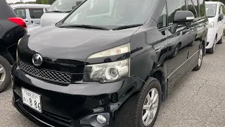 Toyota Voxy ZRR70W  7 Seats | Full Options | Made in Japan