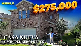 ¿MENOS de $275K? - ENORME casa NUEVA de DOS PISOS a tan solo 8 minutos del AEROPUERTO | Houston, TX