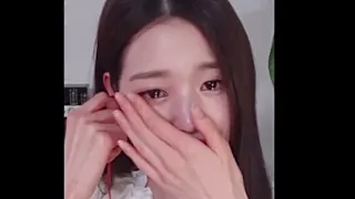 IVE wonyoung crying at fansign 🥺💔