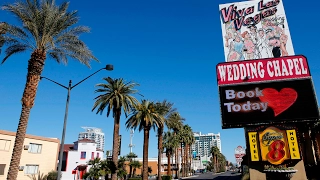 Time-lapse of Valentine's Day weddings at Viva Las Vegas Wedding Chapel