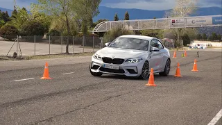 BMW M2 Competition 2018 - Maniobra de esquiva (moose test) y eslalon | km77.com