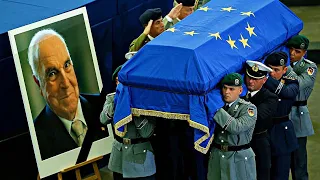 Trauermarsch aus Händels ,,Saul" Trauerakt für Helmut Kohl im EU-Parlament - Wachbataillon BMVg