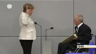 Bundestag: Angela Merkel zur Bundeskanzlerin gewählt