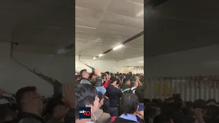 🚨¡Última Hora! Caos en la estación Pantitlán de la L9 del MetroCDMX usuarios destruyen instalaciones