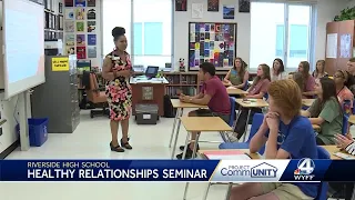 Domestic Violence expert teaches teens abuse warning signs