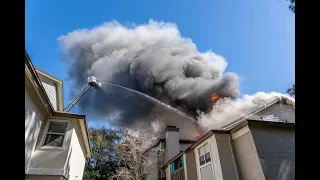 Jacksonville Fire Rescue Department calls 2nd alarm at apartment fire