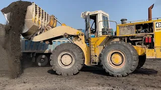 Dionisis Operating An Old Caterpillar 988B Wheel Loader