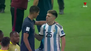 The hugs between the Argentina and France players. 🇦🇷🤝🇫🇷
