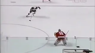 Max Afinogenov's breakaway goal vs Hasek and Red Wings (10 mar 2002)