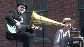 Edison Museum Wax Cylinder Recording Session (HD)