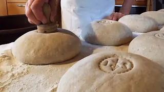 Unser täglich Brot - A echt´s Tiroler Bauernbrot im Steinofen gebacken!