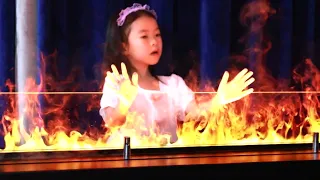 3D Water Fireplace are cold yet perfectly real. You can touch them, run your fingers through them.