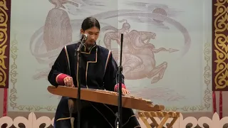 Салғын Камат Ах Хасха исполняет отрывок из сказания С.П. Кадышева Алтын Арығ. Чатхан, горловое пение