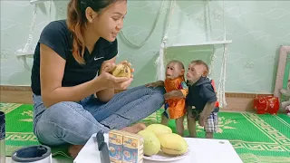 Mimi Kuku sings like a bird while waiting for Mom to make mango smoothie