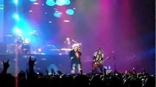 Guns n' Roses: "Don't cry",  live Halle Tony Garnier, Lyon (France) 10/06/2012