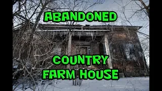 Exploring an Abandoned Country Farm House