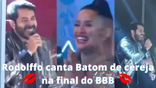 Rodolffo canta Batom de Cereja na final do BBB21