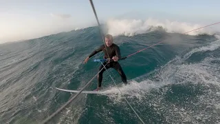 Strapless Kitesurf in Fuerteventura - wave riding