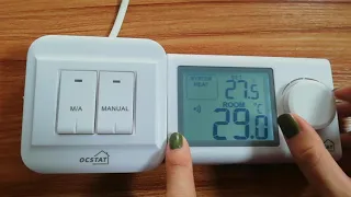 Digital non-programmable wireless room thermostat