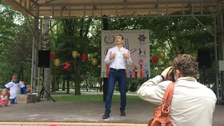 Жестовая песня Эмин - Лучше всех живу исп. Алексей Иванов