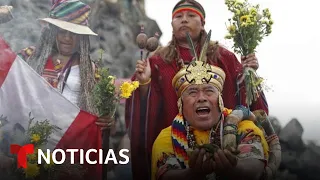 Grupo de chamanes lanzan predicciones para el 2022, en Perú | Noticias Telemundo