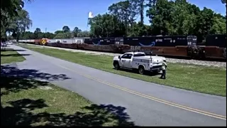 Lord have mercy… | CSX I032 strikes L743 in Folkston, Georgia