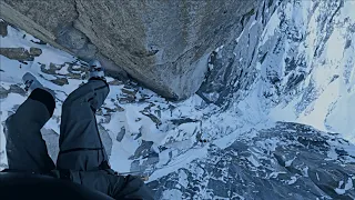 Terrifying Ski Descent: Cunningham Couloir (passerelle) - Aiguille du Midi