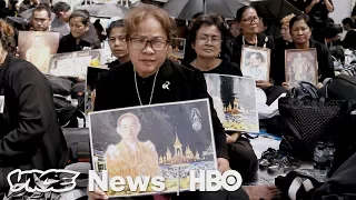Democrat Healthcare Duel & Thai King's Cremation: VICE News Tonight Full Episode (HBO)