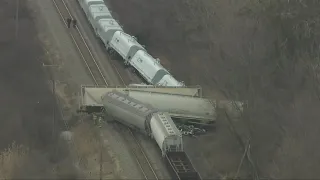 Crews respond to freight train derailment near Detroit