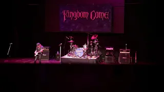 Kingdom Come - Danny Stag Guitar Solo (Chicago, Ill 10/11/18)