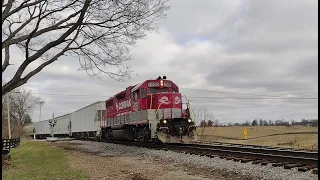 RJ Corman Jett local with RS3L horn heading east bound on the Old Road Subdivision at Duckers KY