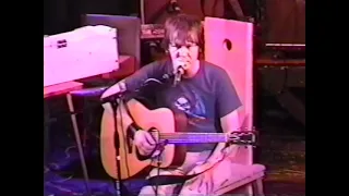 Elliott Smith at Yoyo a Go Go in Olympia, WA 7-17-99 (Different Angle)